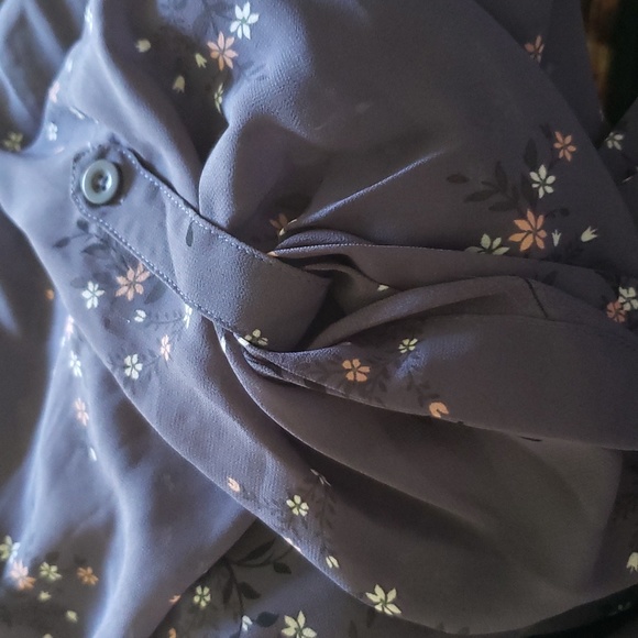 Torrid Grey Floral Georgette Drapy Belted Trench Coat/Jacket - Picture 13 of 13